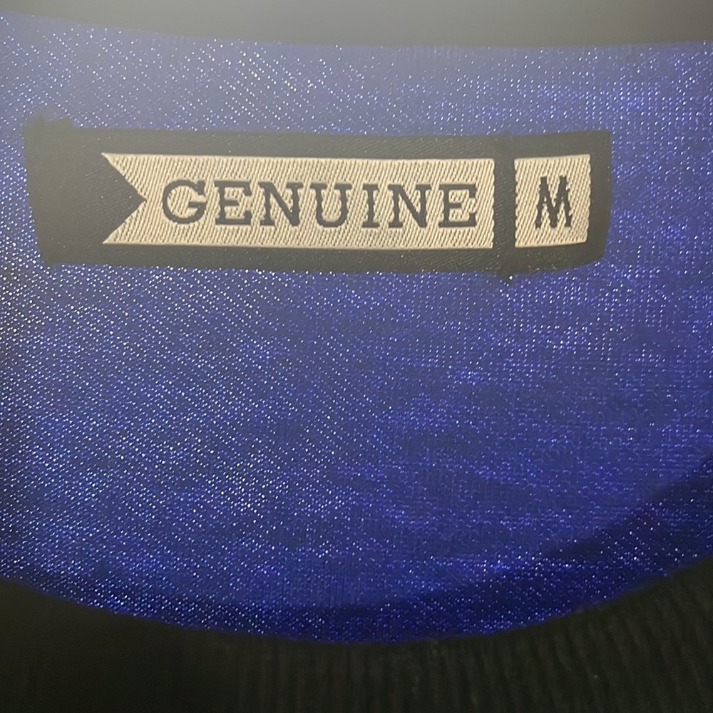 Genuine Sweater - Picture 4 of 5